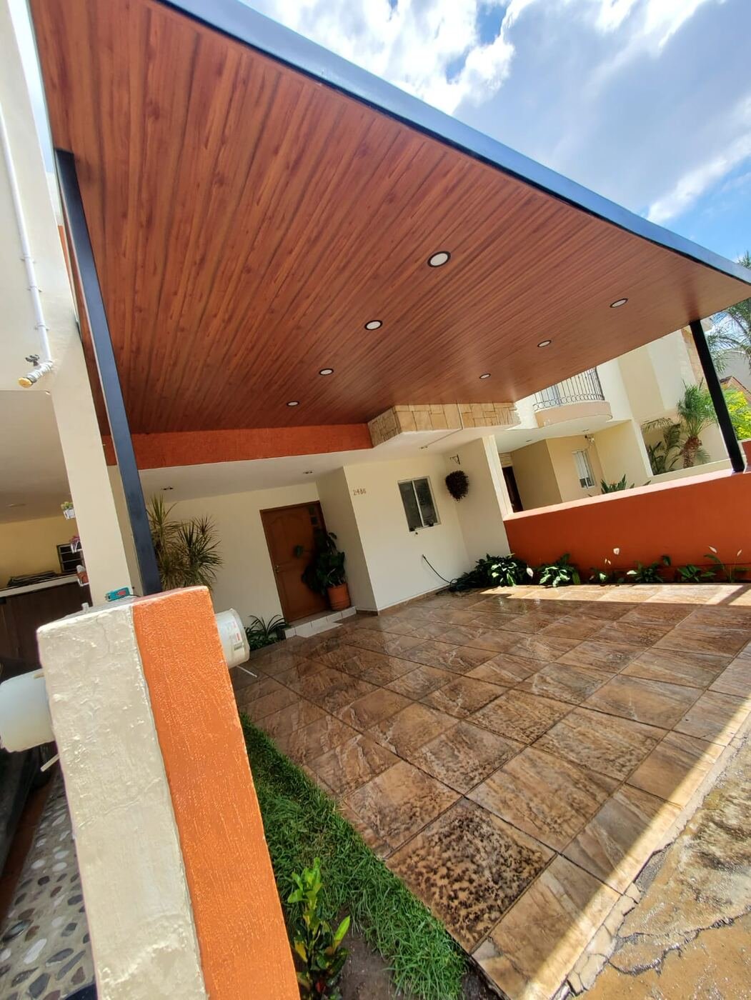 Pérgola Cobijo instalada: Cochera