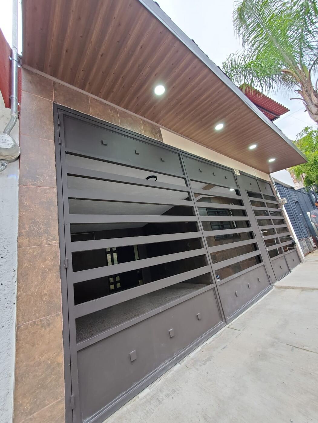 Pérgola Cobijo instalada: Cochera
